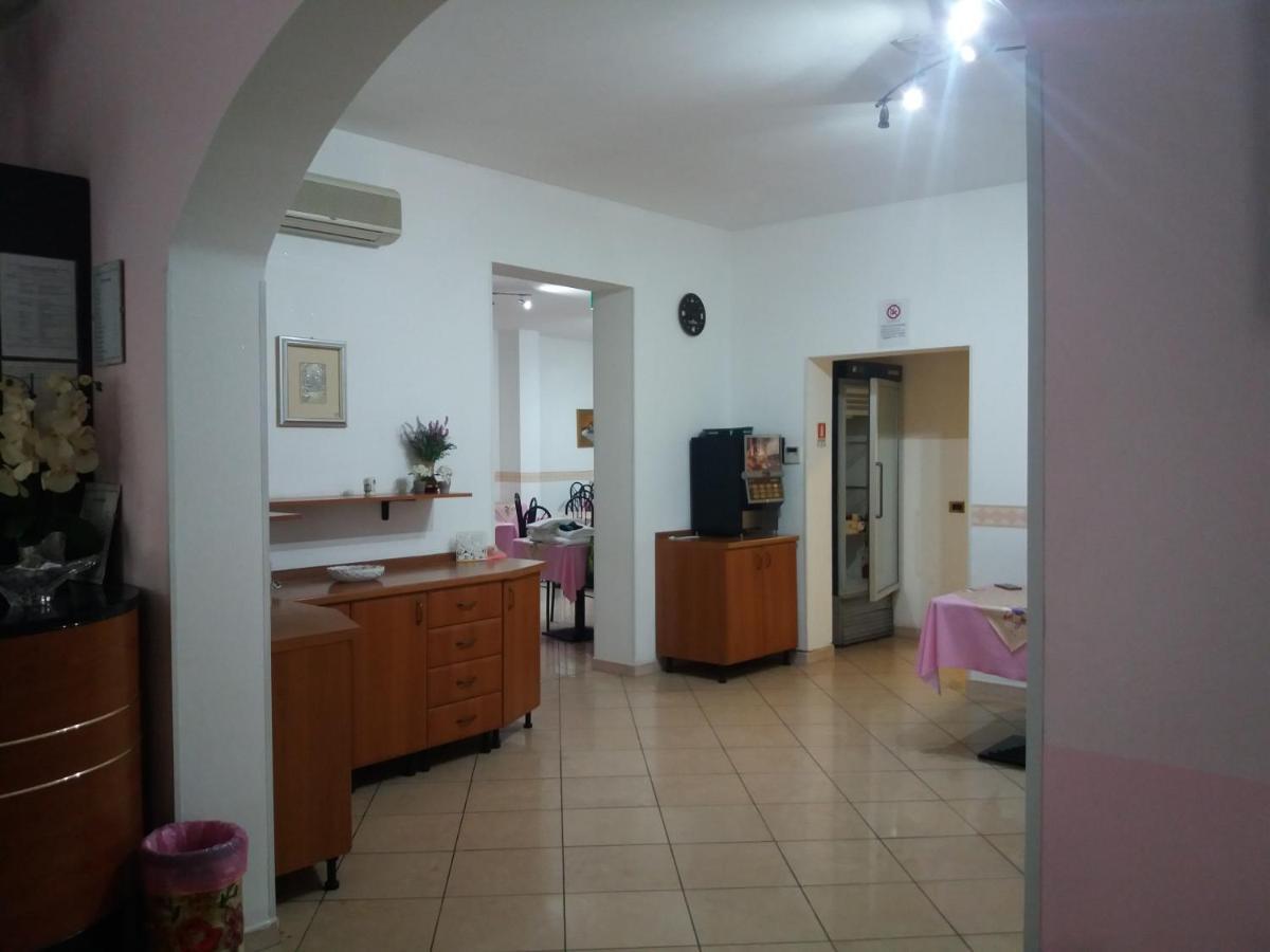 Hotel Fatima ริมินี ภายนอก รูปภาพ