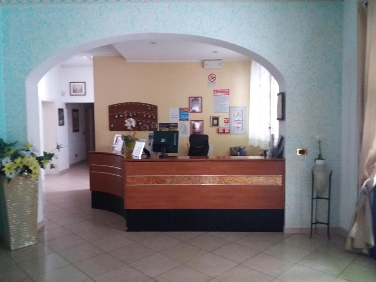 Hotel Fatima ริมินี ภายนอก รูปภาพ